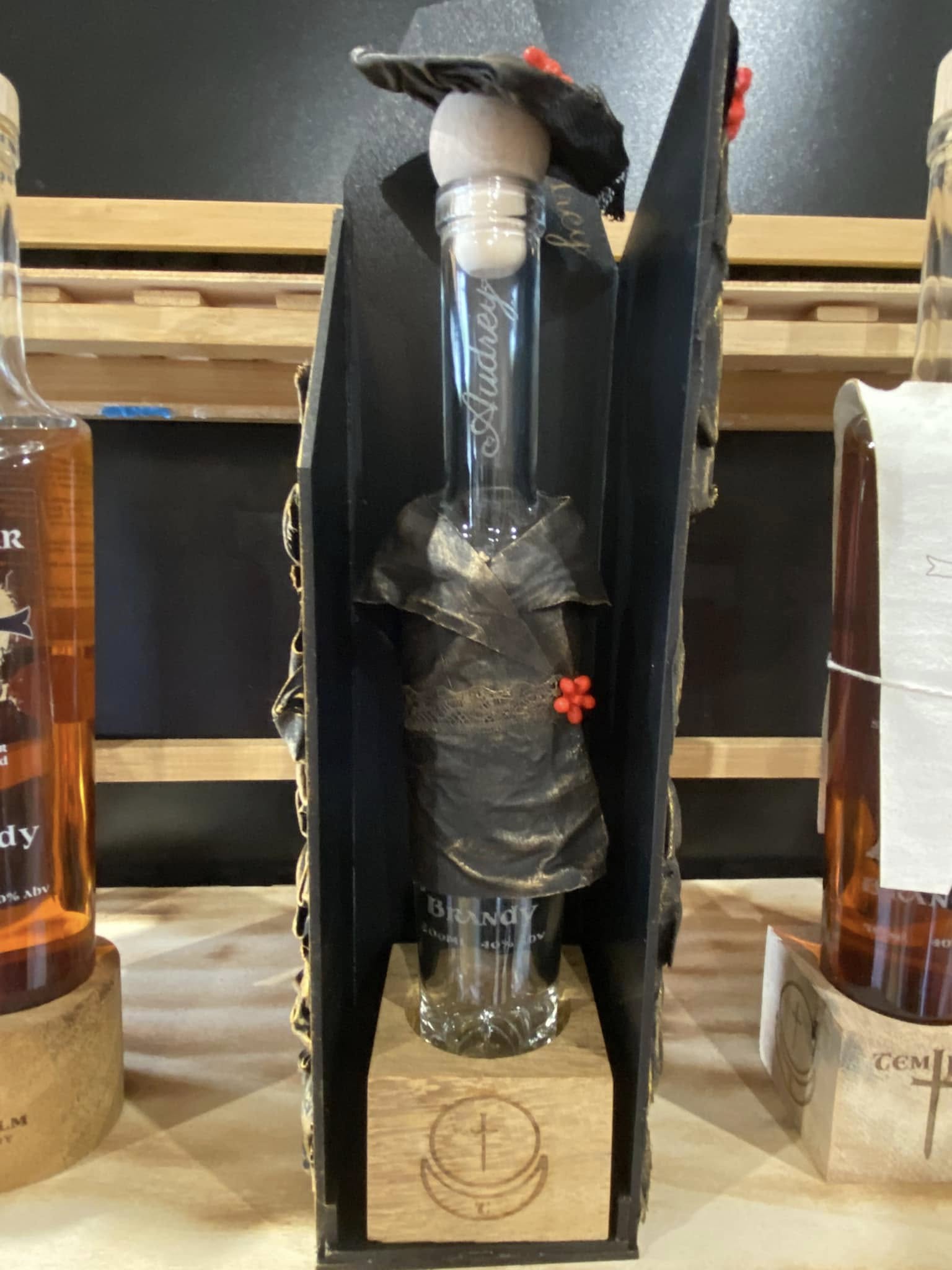 LIMITED EDITION APRICOT BRANDY 40% abv 200ml 3yr Old
