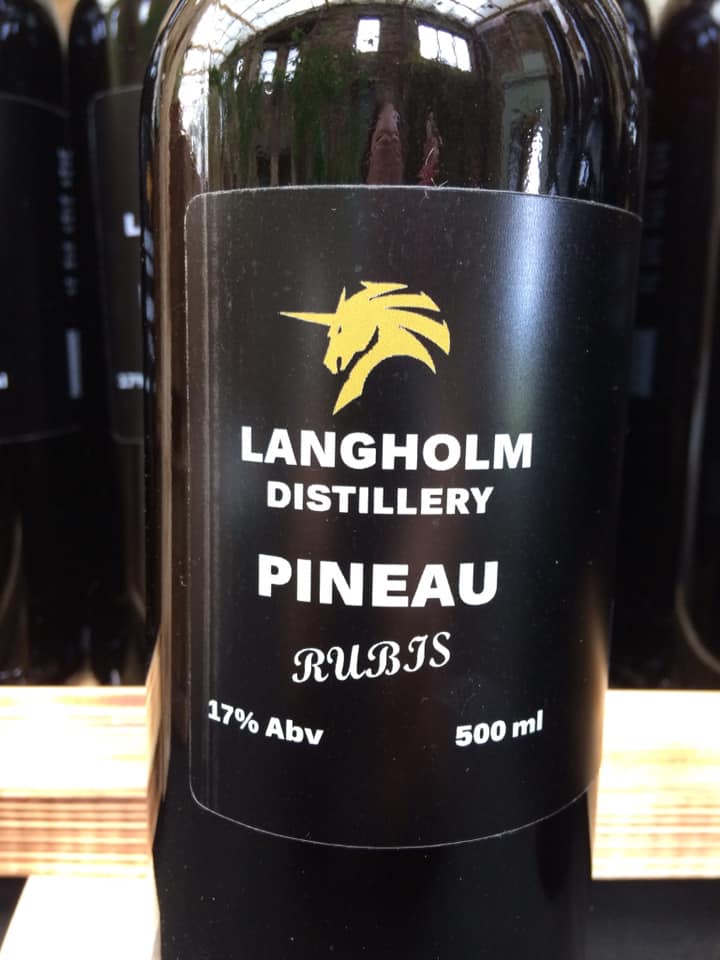 PINEAU  (RUBIS) 17% abv 500ml